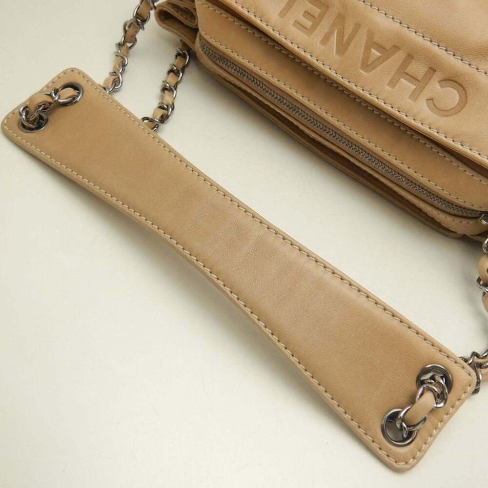 CHANEL Cream Lambskin Leather Shoulder Bag - Picture 9 of 16